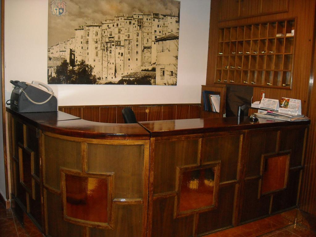Hostal Residencia Avenida Cuenca  Exteriör bild