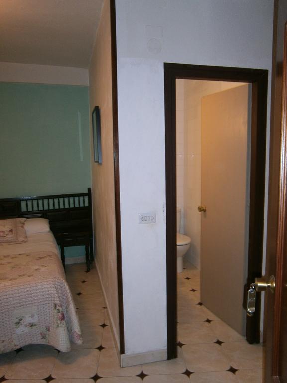 Hostal Residencia Avenida Cuenca  Exteriör bild