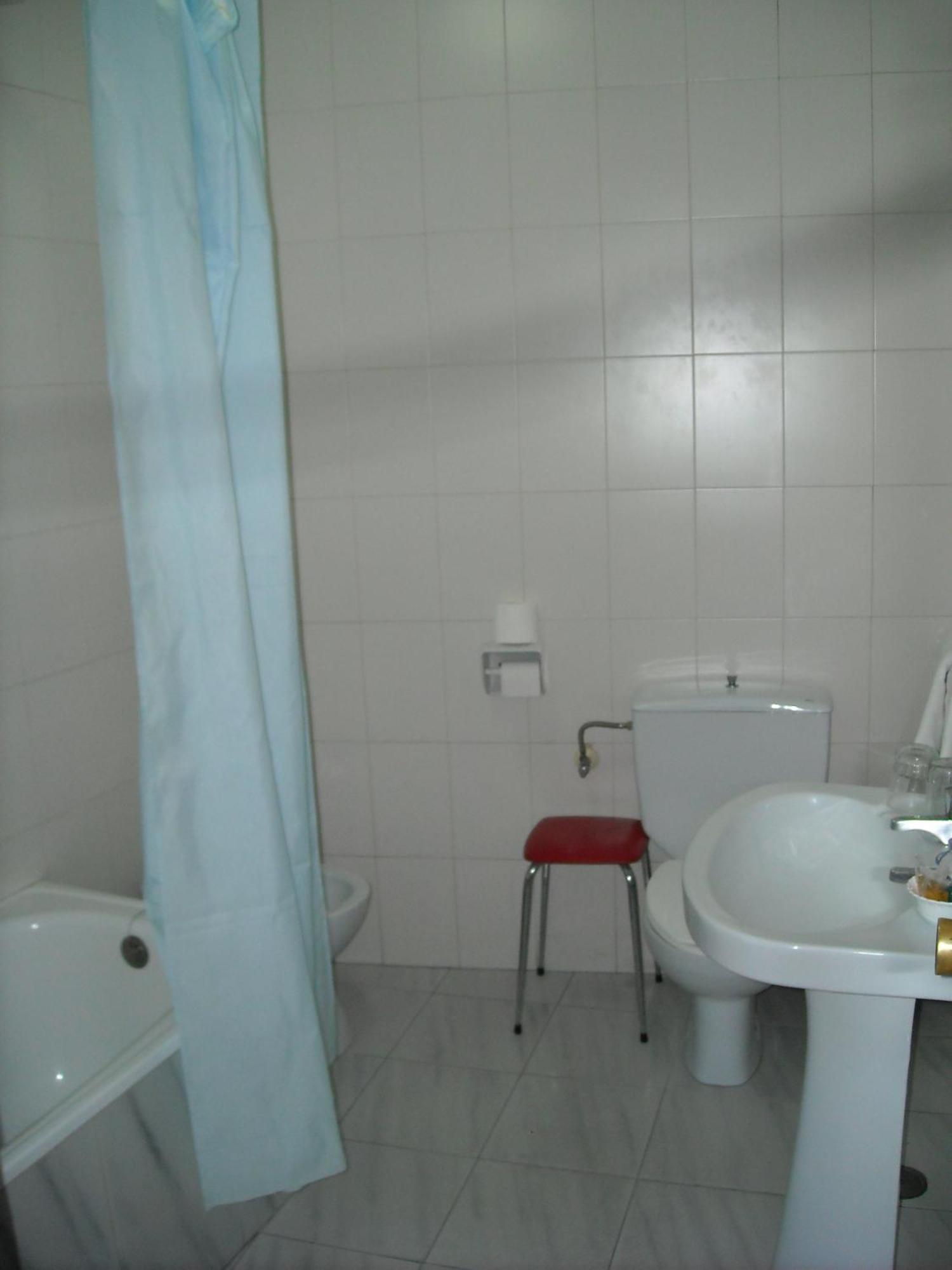 Hostal Residencia Avenida Cuenca  Exteriör bild